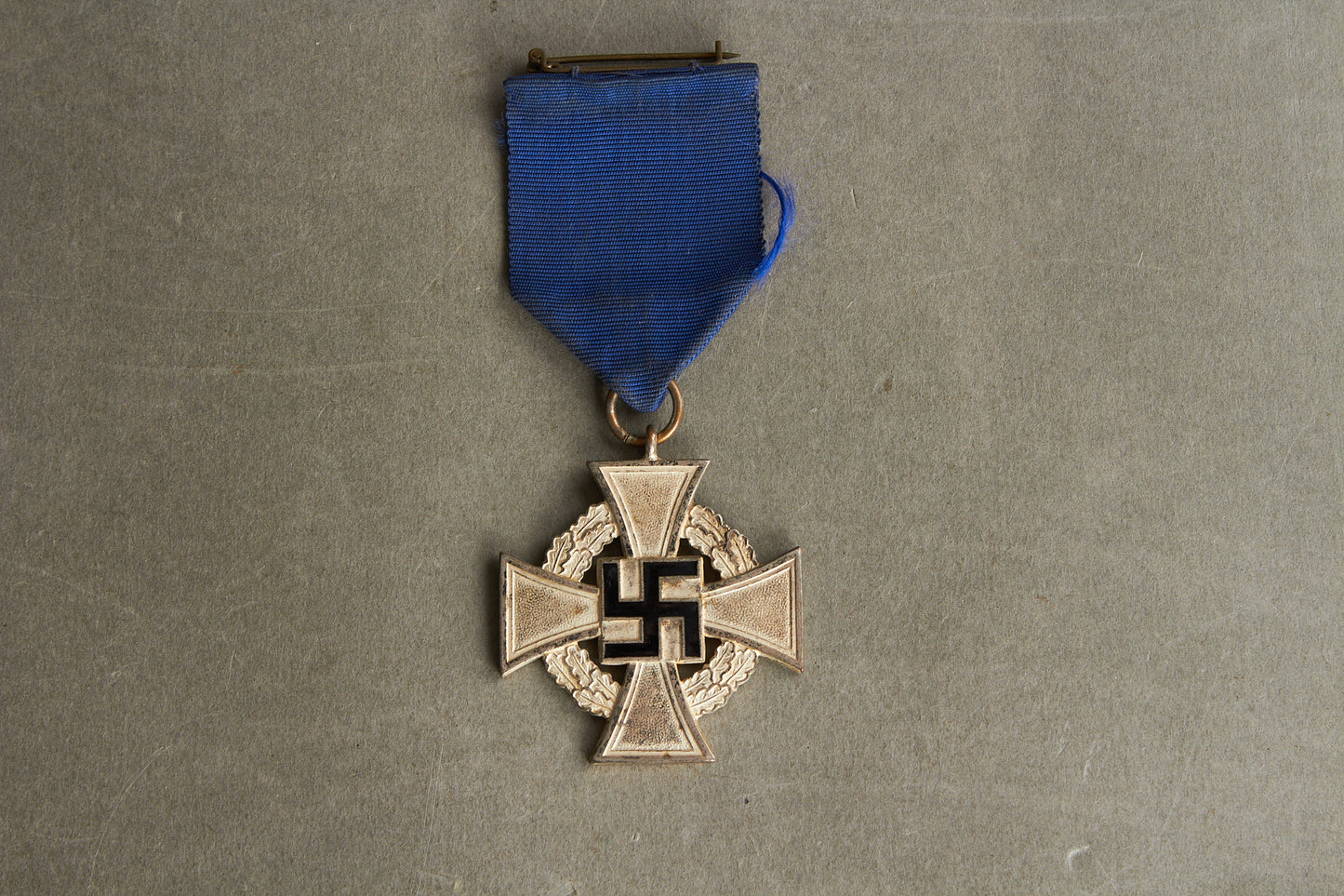 WW2 Tysk Treudienst 25 år i æske. Original.