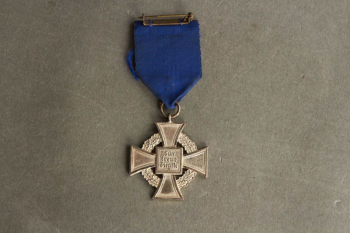 WW2 Tysk Treudienst 25 år i æske. Original.