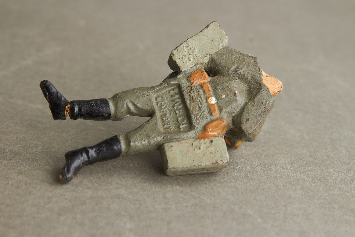 WW2 Tysk Lineol Legetøjssoldat. Original.