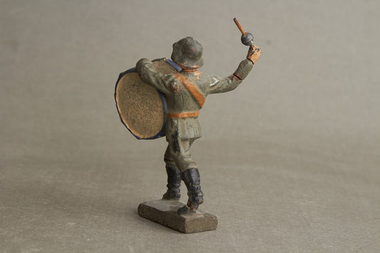 WW2 Tysk Lineol Legetøjssoldat. Original.