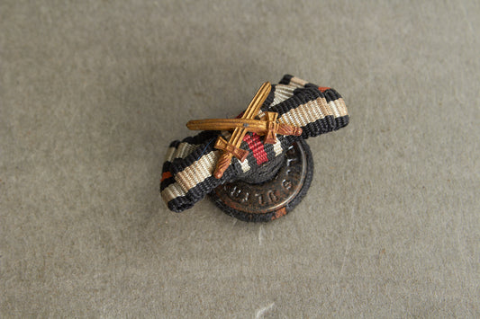 WW1/WW2 Tysk Knaphuls Spange. Jernkors og Frontkæmper. Original.