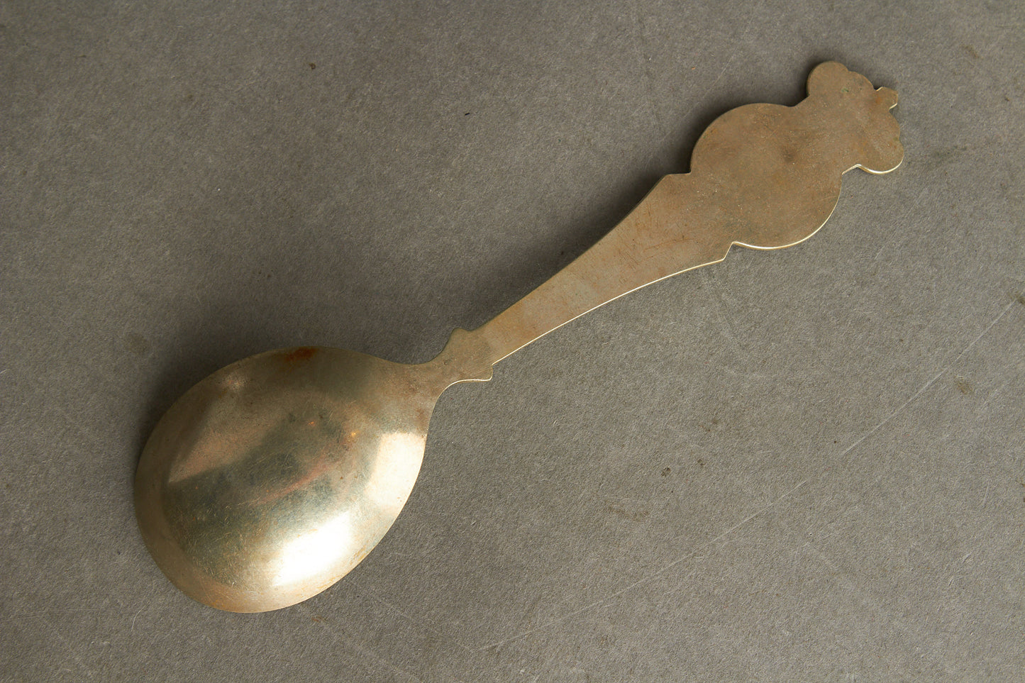 WW2 Dansk "National" Kong Christian d. 10 Ske fra 1940. Brugt til at vise støtte. Original.