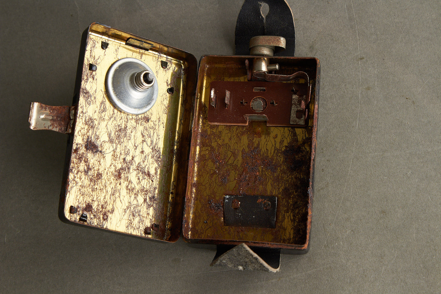 WW2 Tysk Heer Feltlygte. Pæn stand. Original.