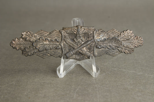 WW2 Tysk Nahkampfspange i sølv. Efterkrigs.