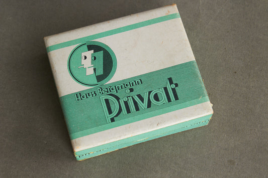 WW2 Tysk cigaretpakke. Ubrudt. Med banderole og ørn. Ses ikke tit. Original.