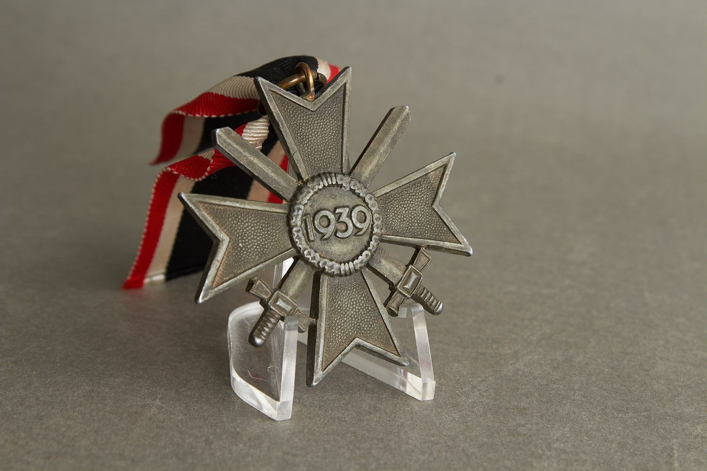 WW2 Tysk KVK 2. Kl. m. Sværd. Original.
