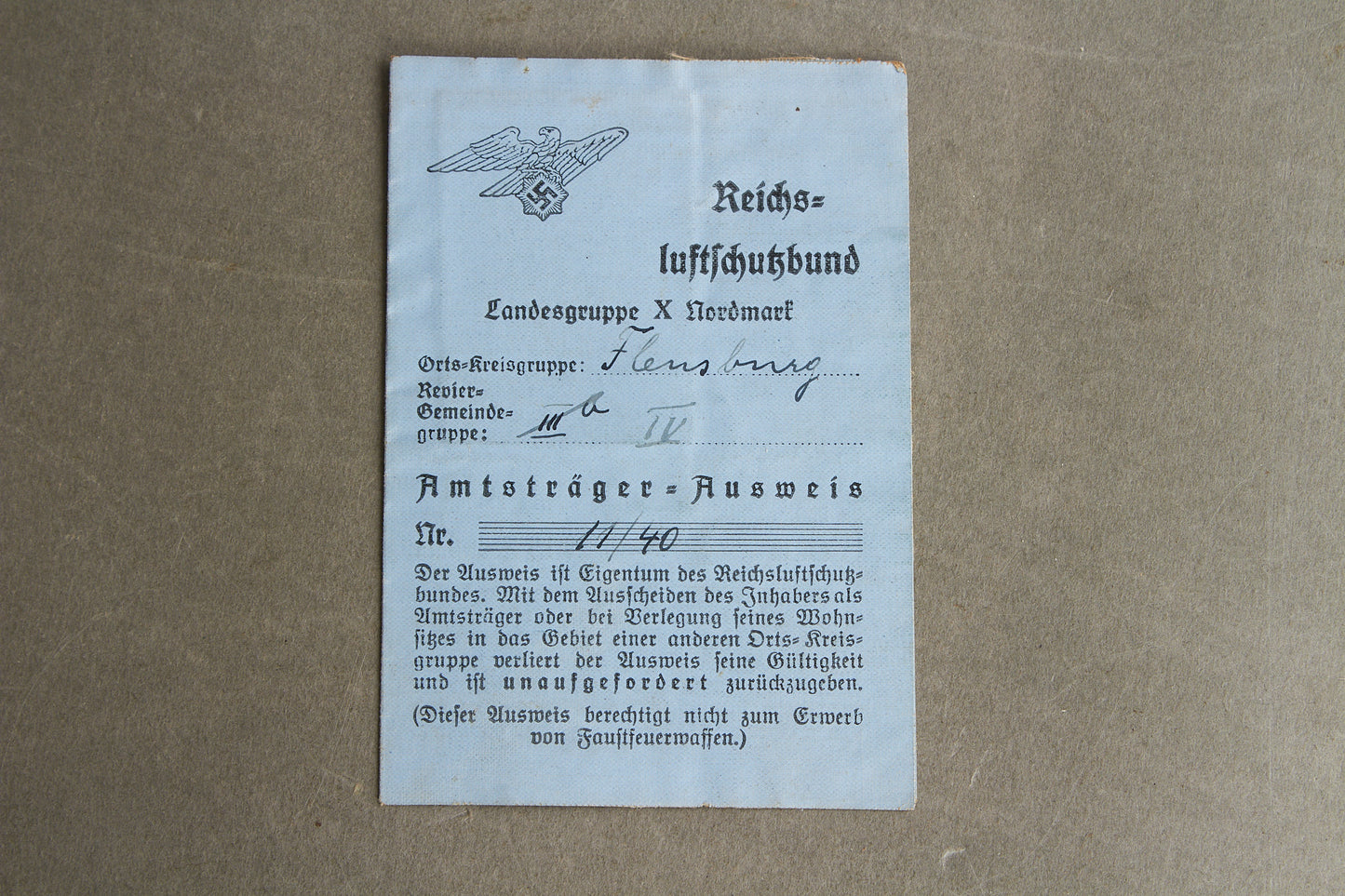 WW2 Tysk Reichs Luftschutzbund "Ausweis" fra Flensborg. Original.