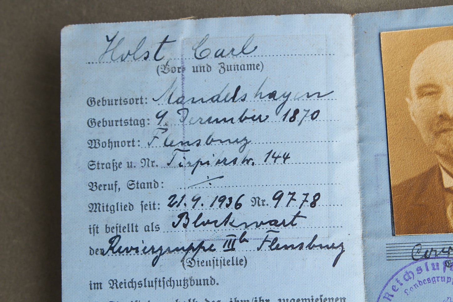 WW2 Tysk Reichs Luftschutzbund "Ausweis" fra Flensborg. Original.
