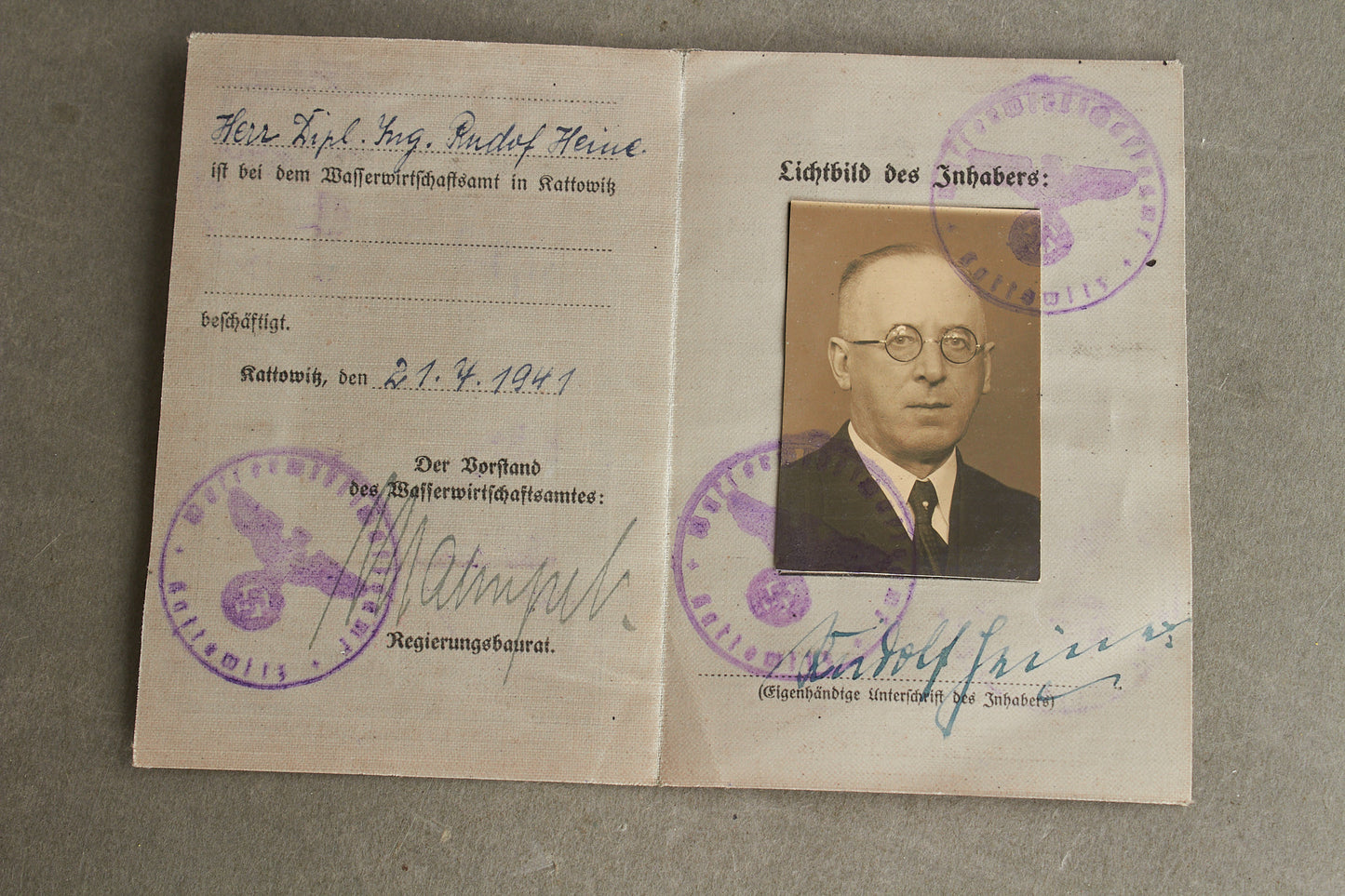 WW2 Tysk "Ausweis" fra samme mand. Original.