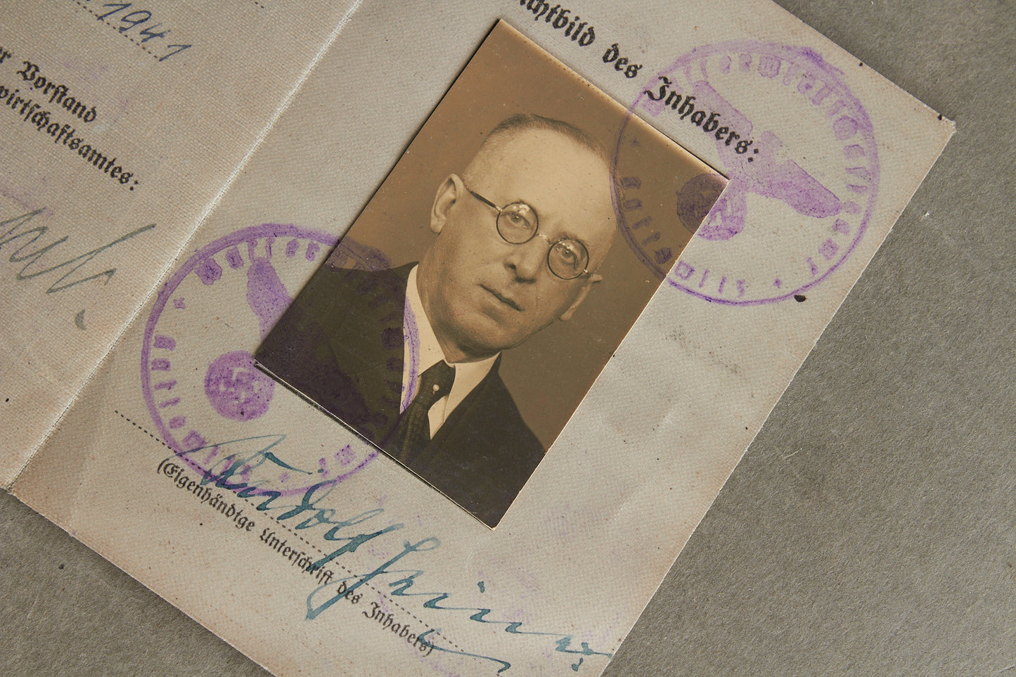 WW2 Tysk "Ausweis" fra samme mand. Original.