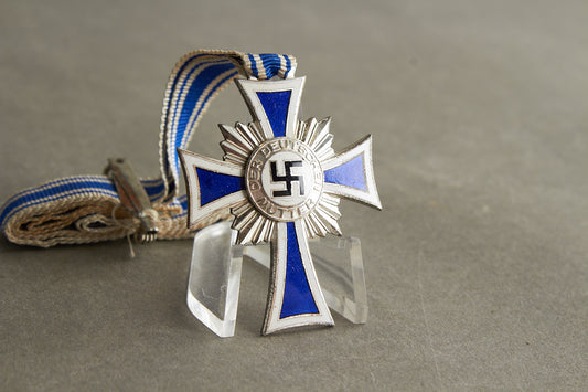 WW2 Tysk Mutterkreuz i Sølv. Mint stand. Original.