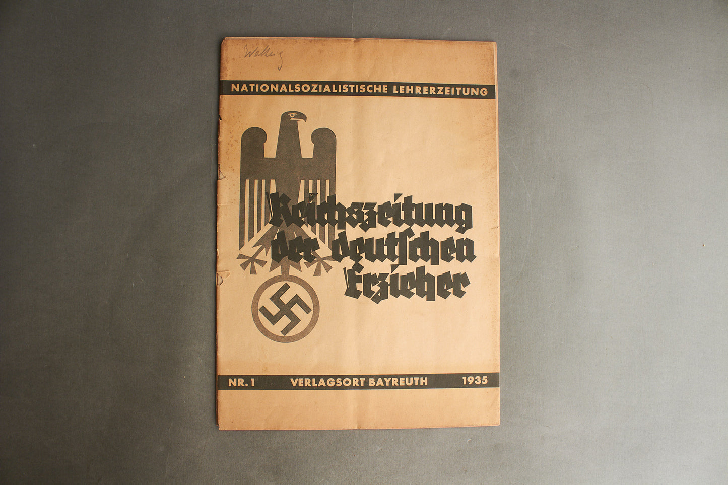 WW2 Tysk NSDAP Blad. Forside og bagside er løs. Original.