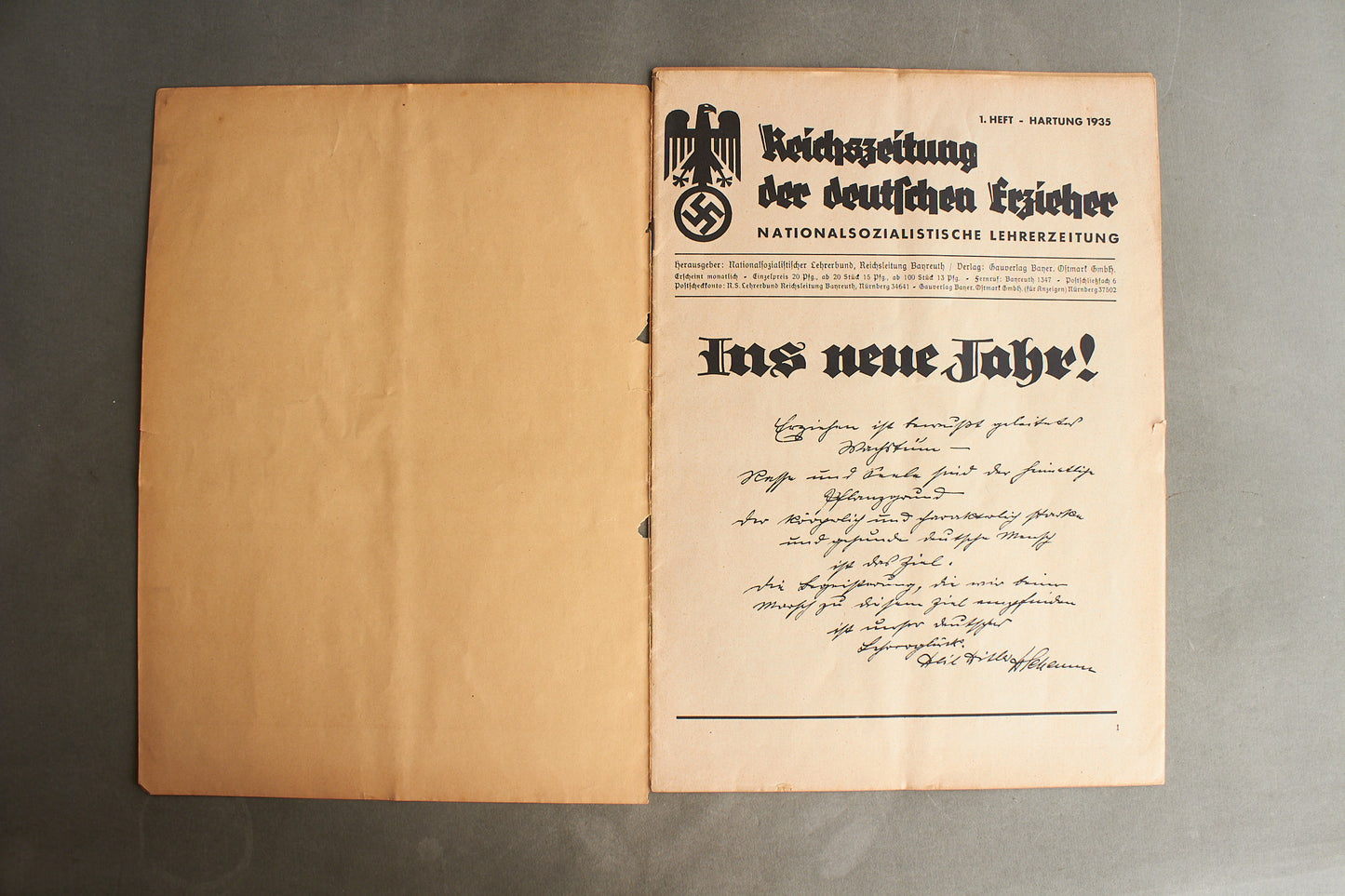WW2 Tysk NSDAP Blad. Forside og bagside er løs. Original.