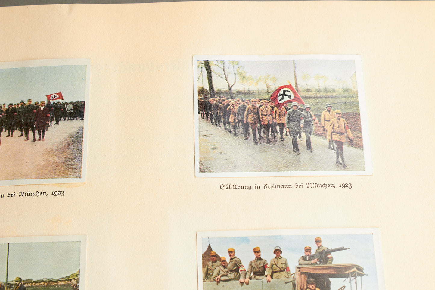 WW2 Tysk NSDAP "Cigaretten Album" "Kampf um's Drittes Reich". Næsten komplet. Original.