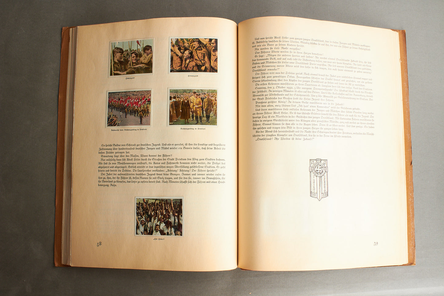 WW2 Tysk NSDAP "Cigaretten Album" "Kampf um's Drittes Reich". Næsten komplet. Original.