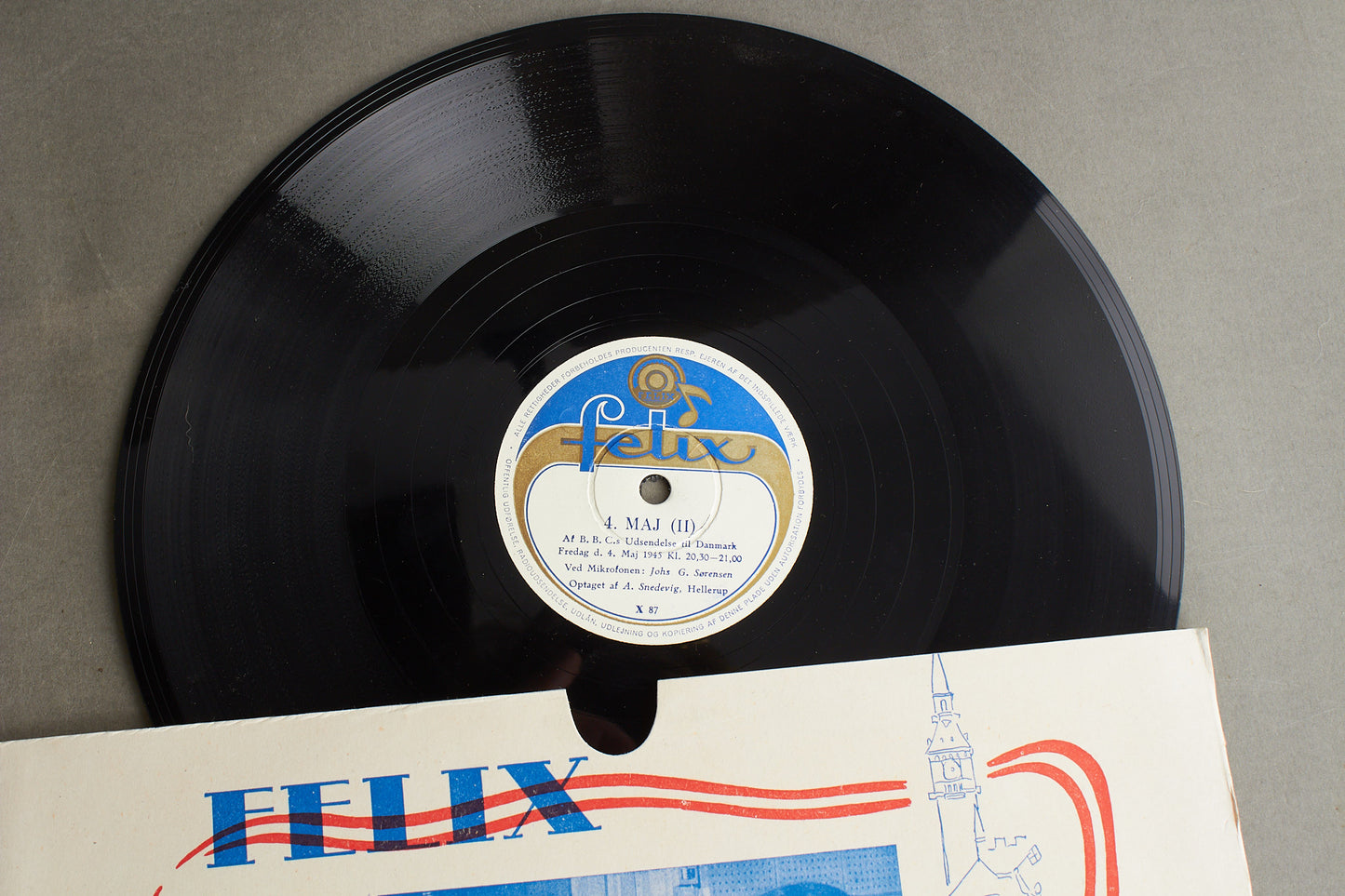 WW2 Dansk 4. Maj LP Plade med BBC Frihedsbudskab 4. maj 1945. Original.