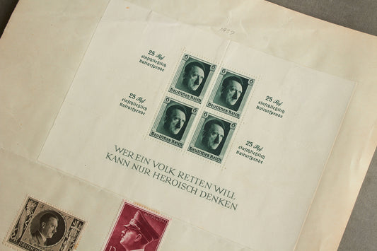 WW2 Tysk Frimærker på A4 side. Original.