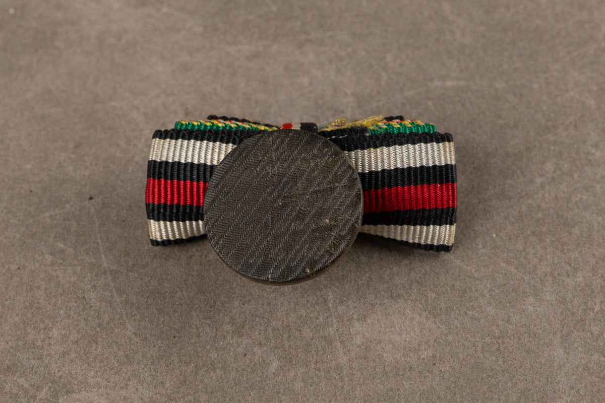 WW1/WW2 Tysk Knaphul spange. Original.