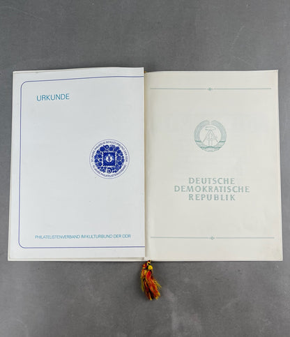 Østtysk DDR Stort Urkunde/Medalje Lot. Original.