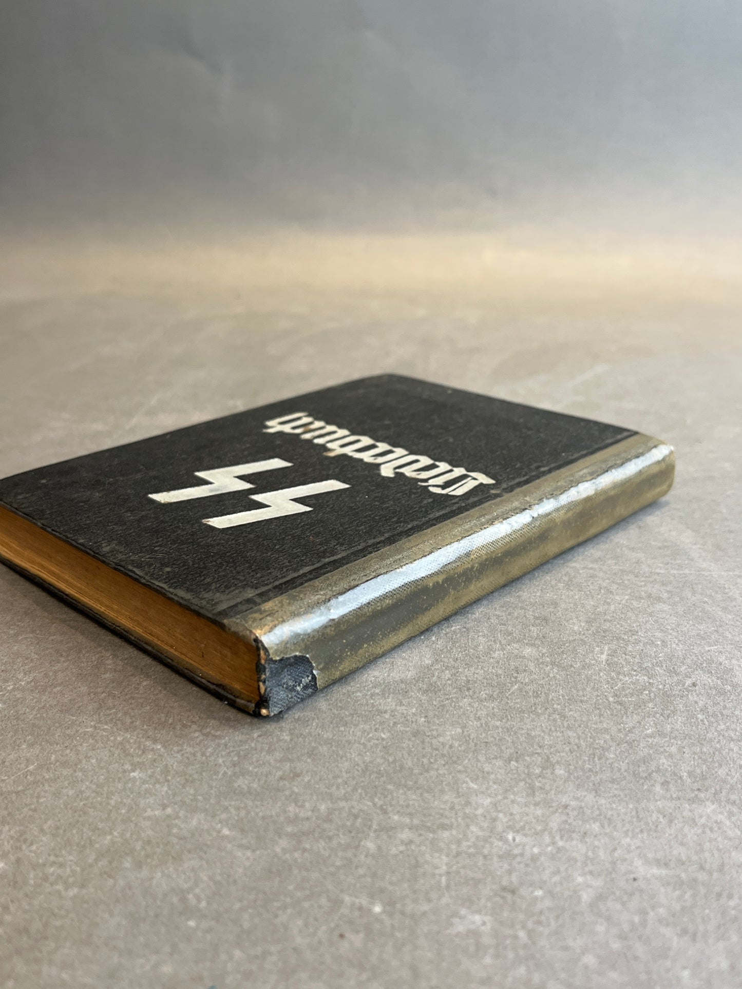 WW2 Tysk Waffen-SS "Liederbuch". Indbundet i beskyttende "bogplast". Original.