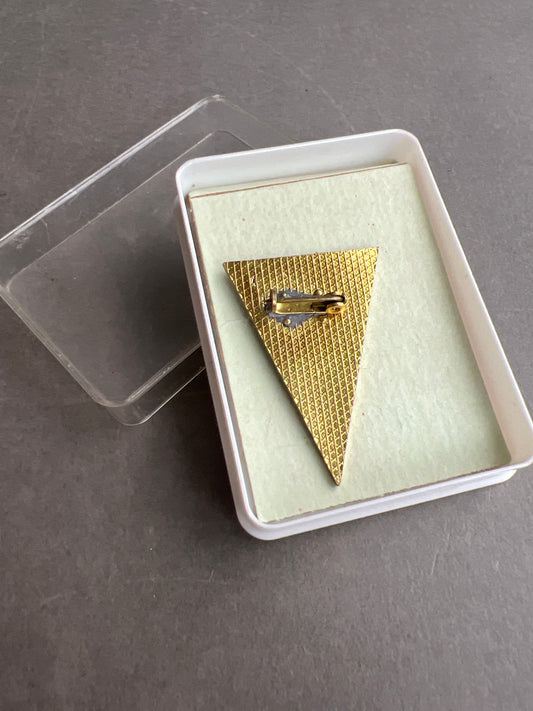 Østtysk DDR Medalje/Pin i æske. Original.