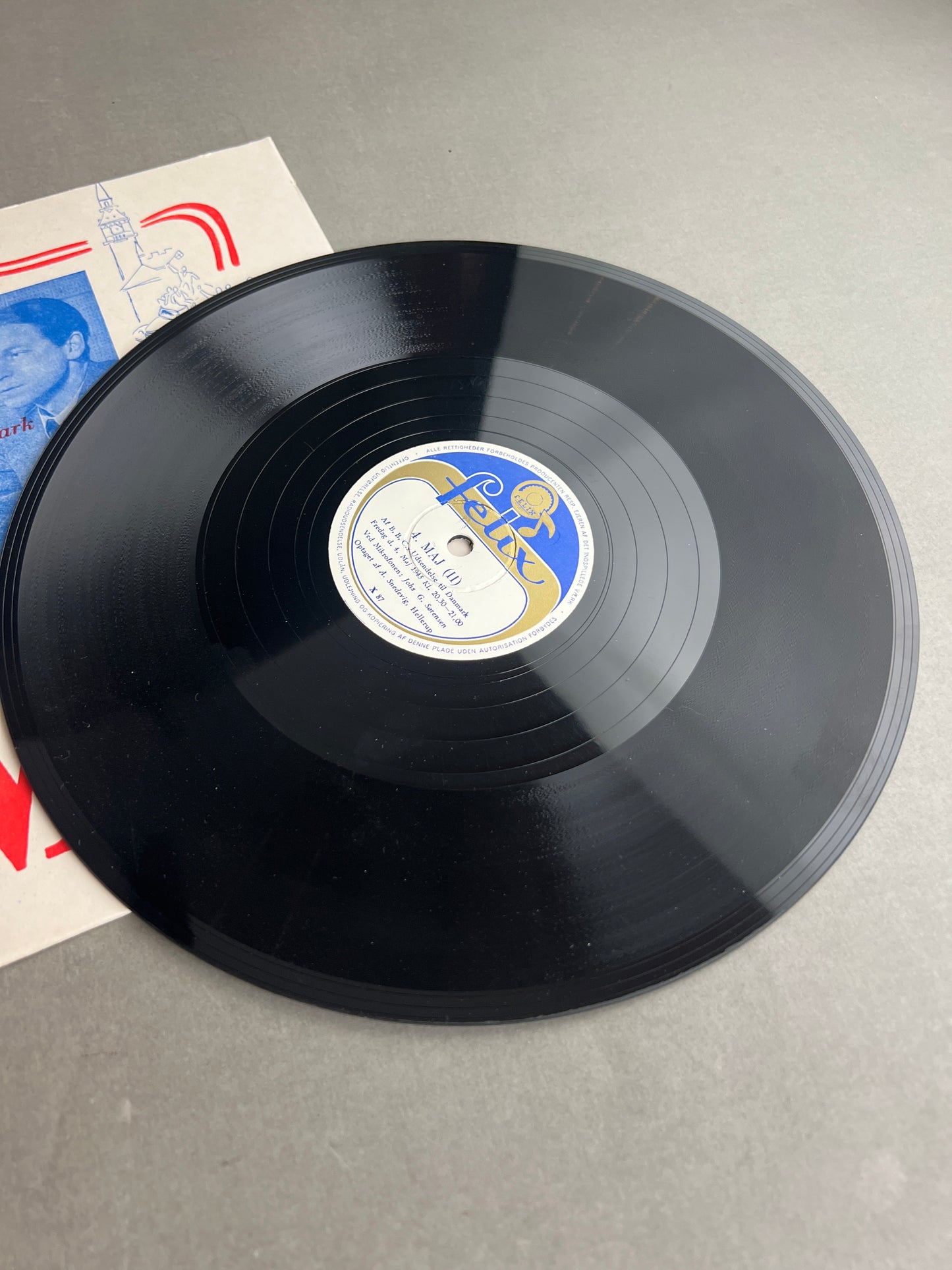 WW2 Dansk "4. Maj" Plade. Original.