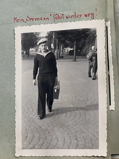 WW2 Tysk Fotoalbum fra 1930/1940'erne Enkelte gode billeder. Original.