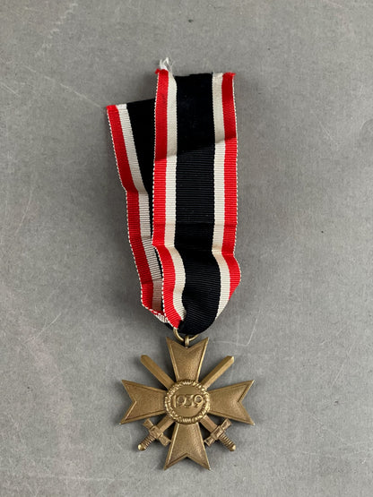 WW2 Tysk Kriegsverdienstkreuz 2. Klasse m. Sværd. Original.