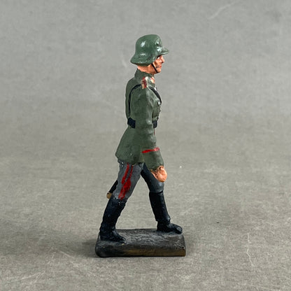 WW2 Tysk Lineol Legetøjssoldat. Original.