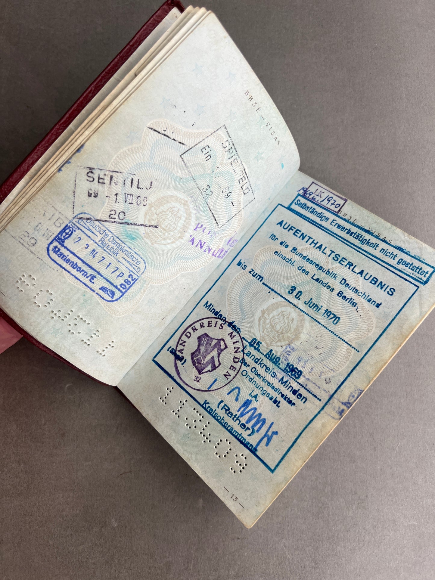 Østtysk DDR Jugoslavisk Pas. Original.