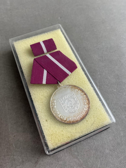 Østtysk DDR Medalje. I æske. Original.