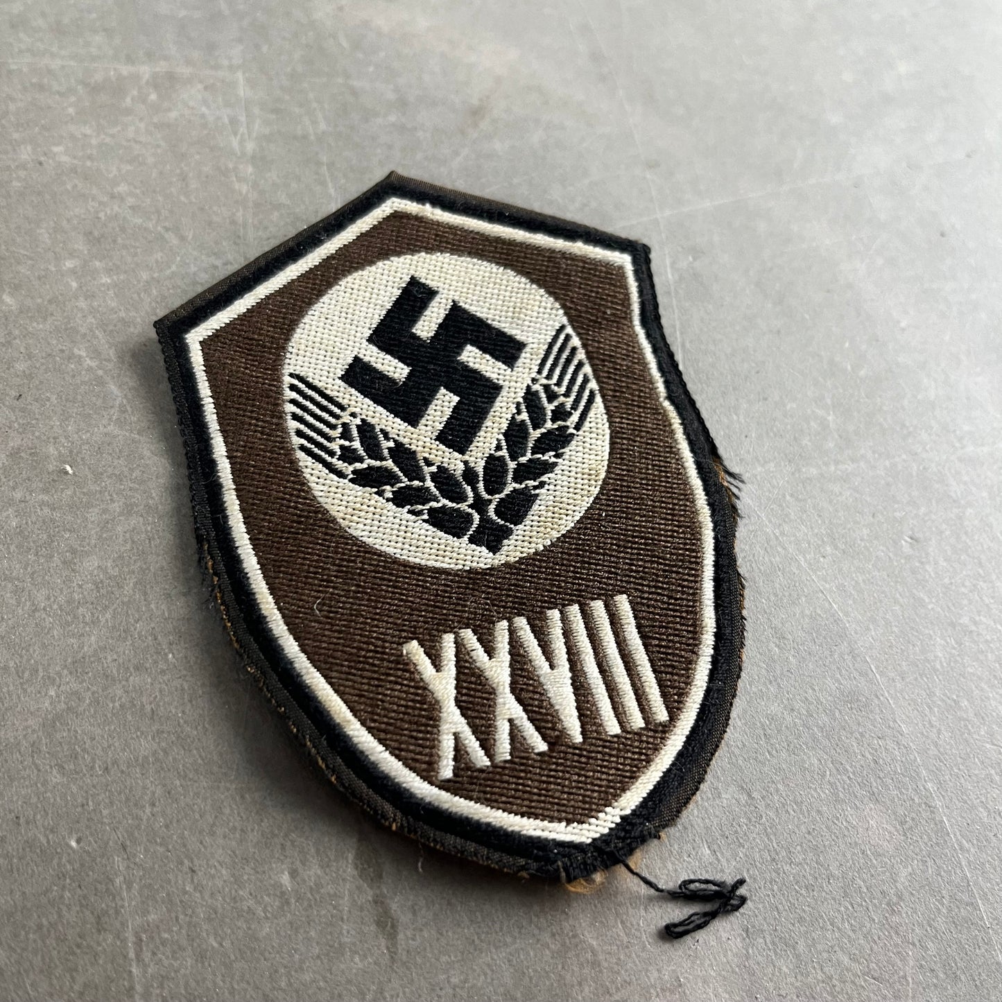 WW2 Tysk RADwJ (Reichsarbeitsdienst der weiblichen Jugend) ærmeskjold. En af de bedre. Original.