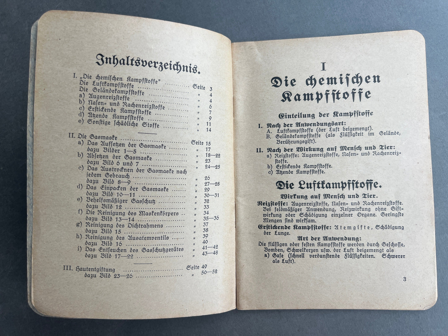 WW2 Tysk Heer Gasmaske "Brugsvejledning" på 52 sider. Fra 1942. Ses ikke tit. Original.