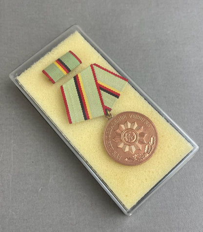 Østtysk DDR Medalje i Æske. Original.