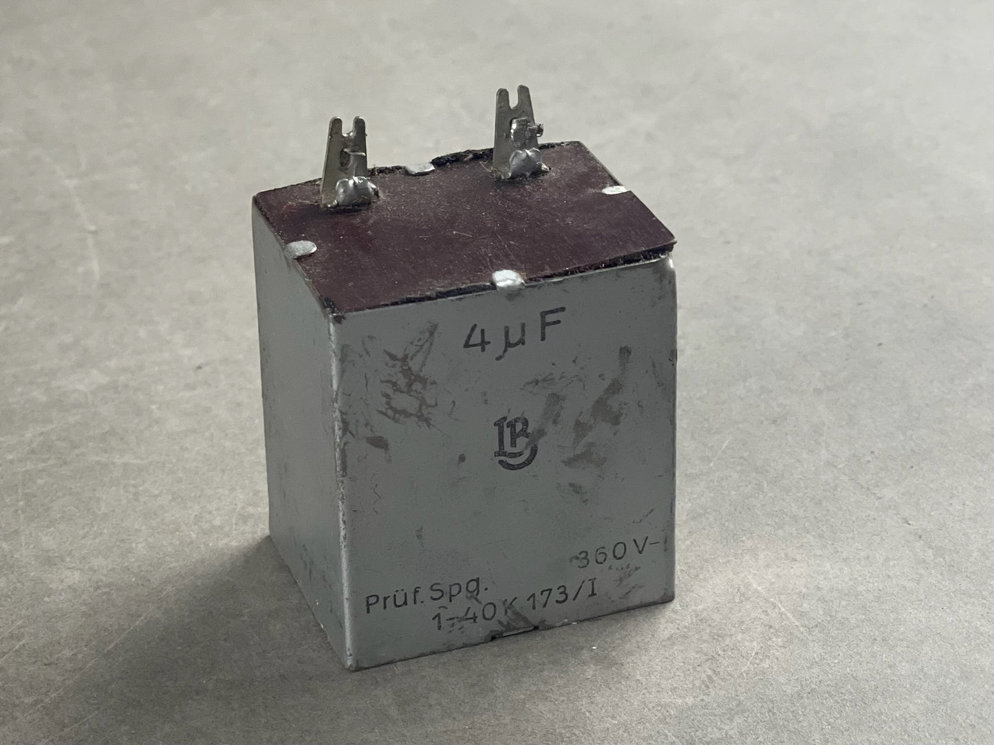 WW2 Tysk Elektronik Lot. Fine stempler og årstal. Original.