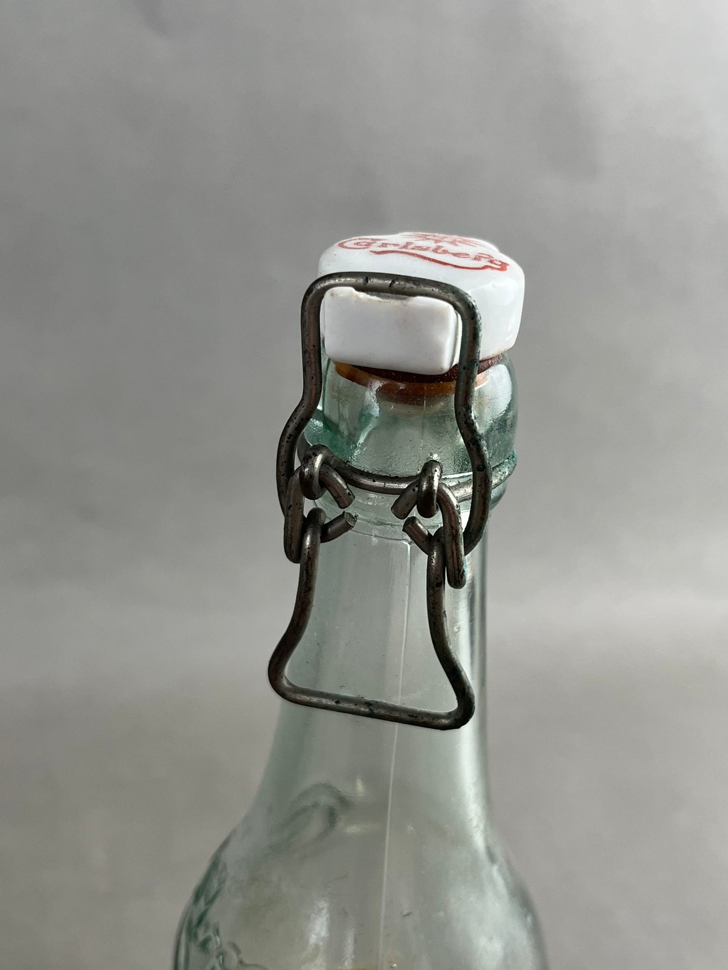 WW2 Dansk Carlsberg Flaske med Solhjul og etikette. Original.