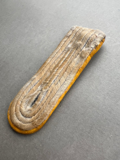 WW2 Tysk Luftwaffe Skulderstrop for flyvende personel. Original.