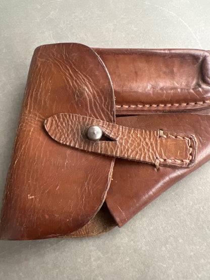 WW2 Tysk 7.65 Pistolhylster i brun læder. Original.