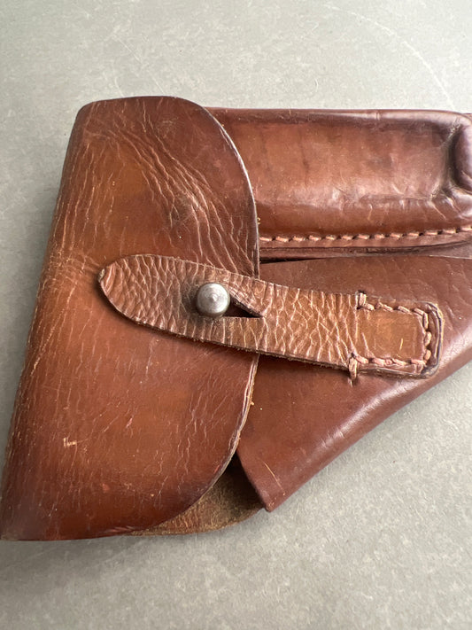 WW2 Tysk 7.65 Pistolhylster i brun læder. Original.