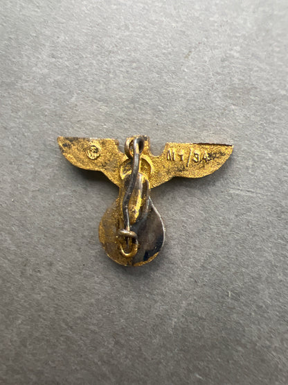 WW2 Tysk NSDAP Slipseørn. I guld for NSDAP-ledere. Fremstiller RZM M1/34. Sjælden. Original.