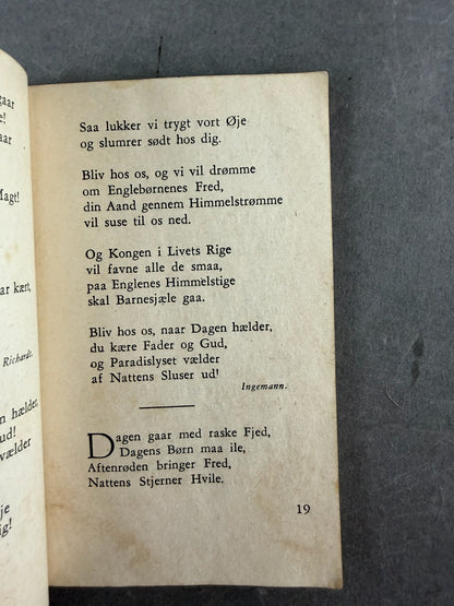 WW2 Dansk Folkesangbog fra 1940. Original.