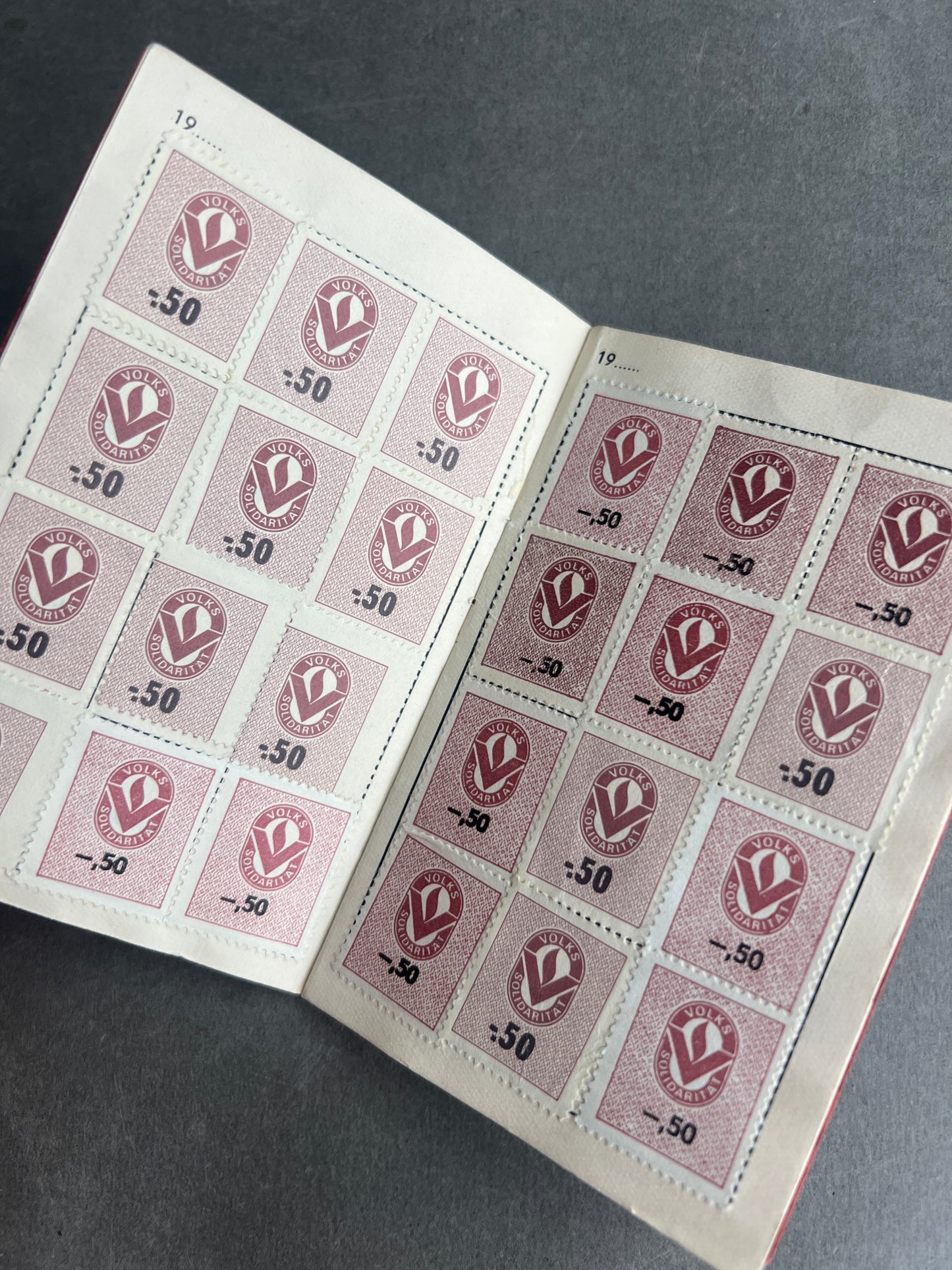 Østtysk DDR Medlemsbog. Godt udfyldt. Original.