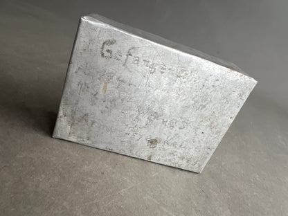 WW2 Tysk Krigsfangenskab æske. Lavet i zink. Original.