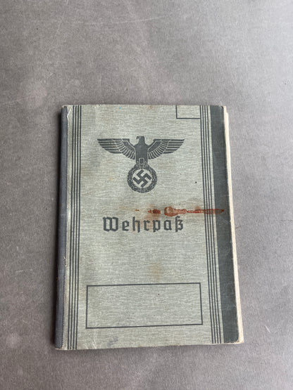 WW2 Tysk Wehrpass. Original.