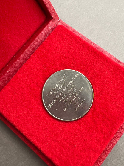 Østtysk DDR NVA Militær Erindringsmønt i æske. Original.