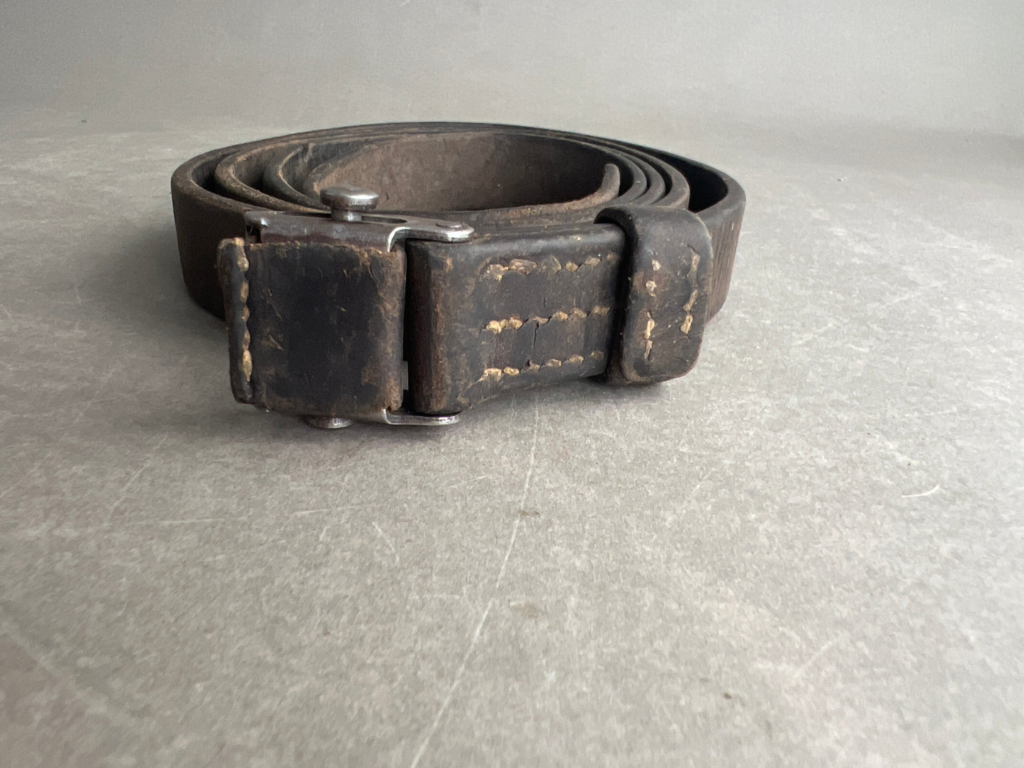 WW2 Tysk MP38u.40 Rem (2 huller til lukning). Med fremstiller. Original.