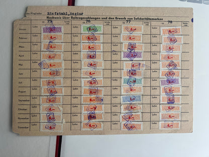 Østtysk DDR Urkunde Mappe med Urkunde. Original.