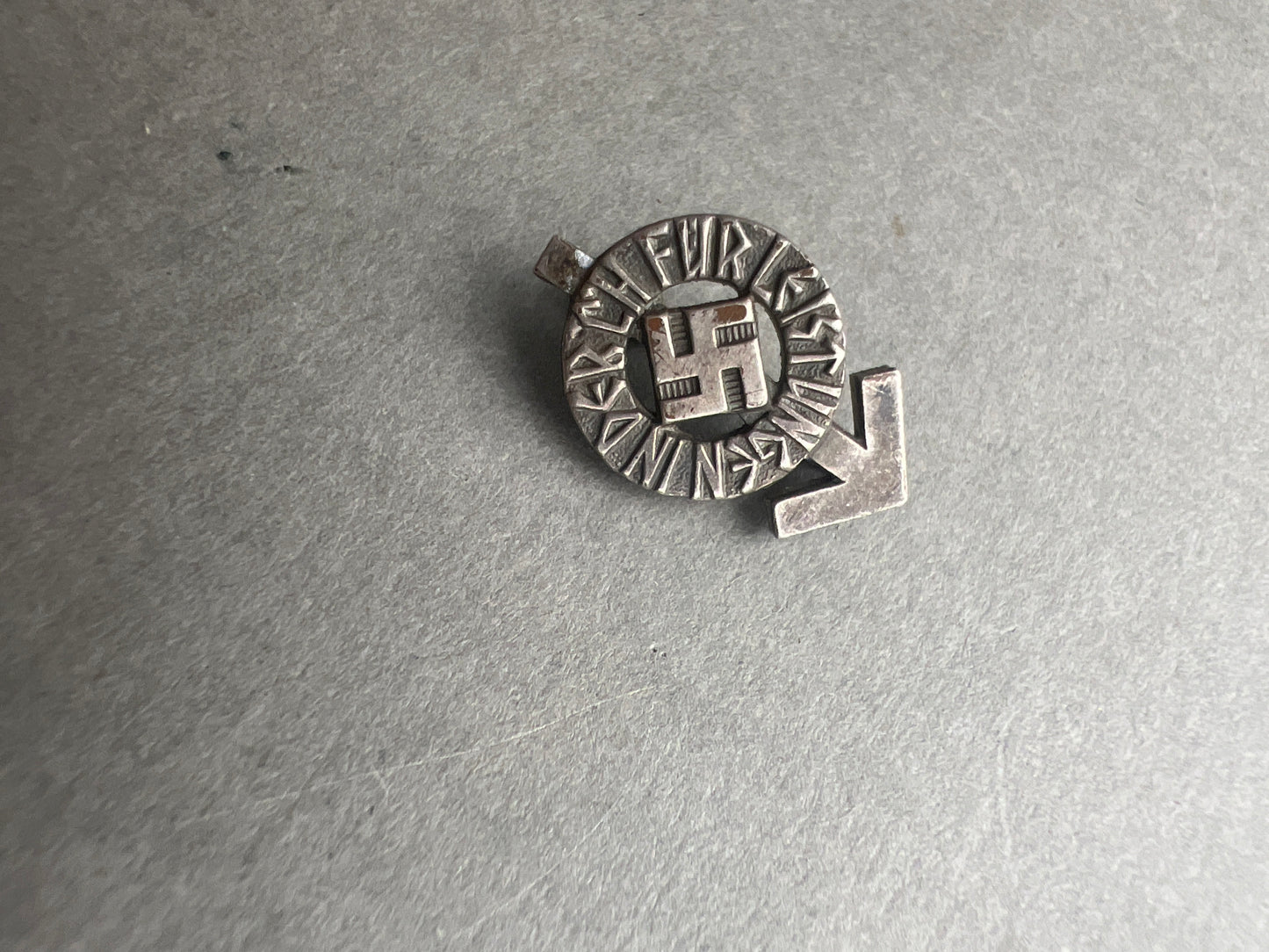 WW2 Tysk "HJ-Leistungsabzeichen" i Sølv. Miniature. Fremstiller RZM M1/34. Original.