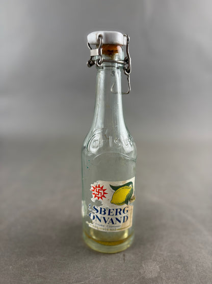 WW2 Dansk Carlsberg Flaske med Solhjul og etikette. Original.