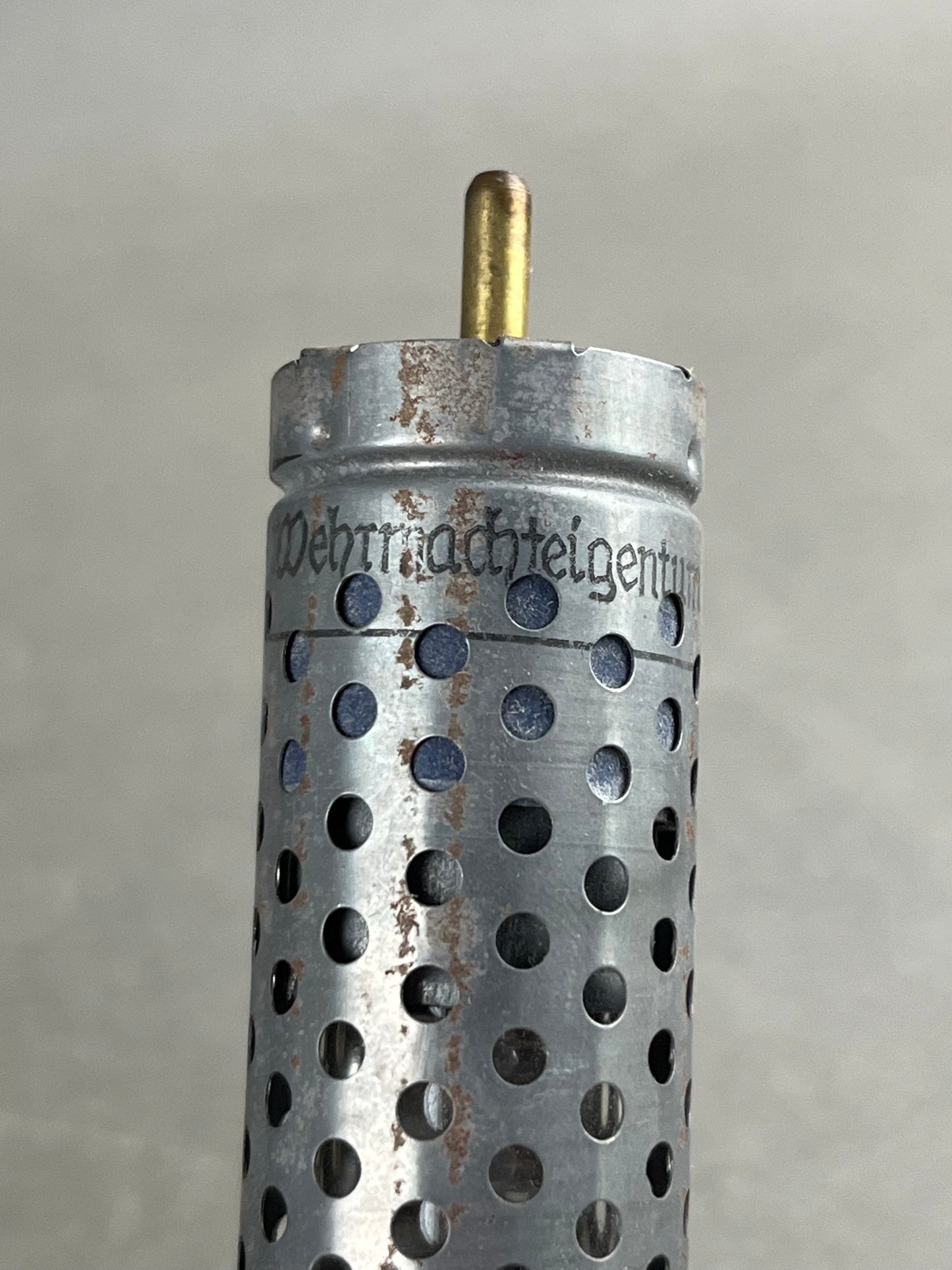 WW2 Tysk Radiorør. Godt stemplet med WaA og "Wehrmacht". Original.